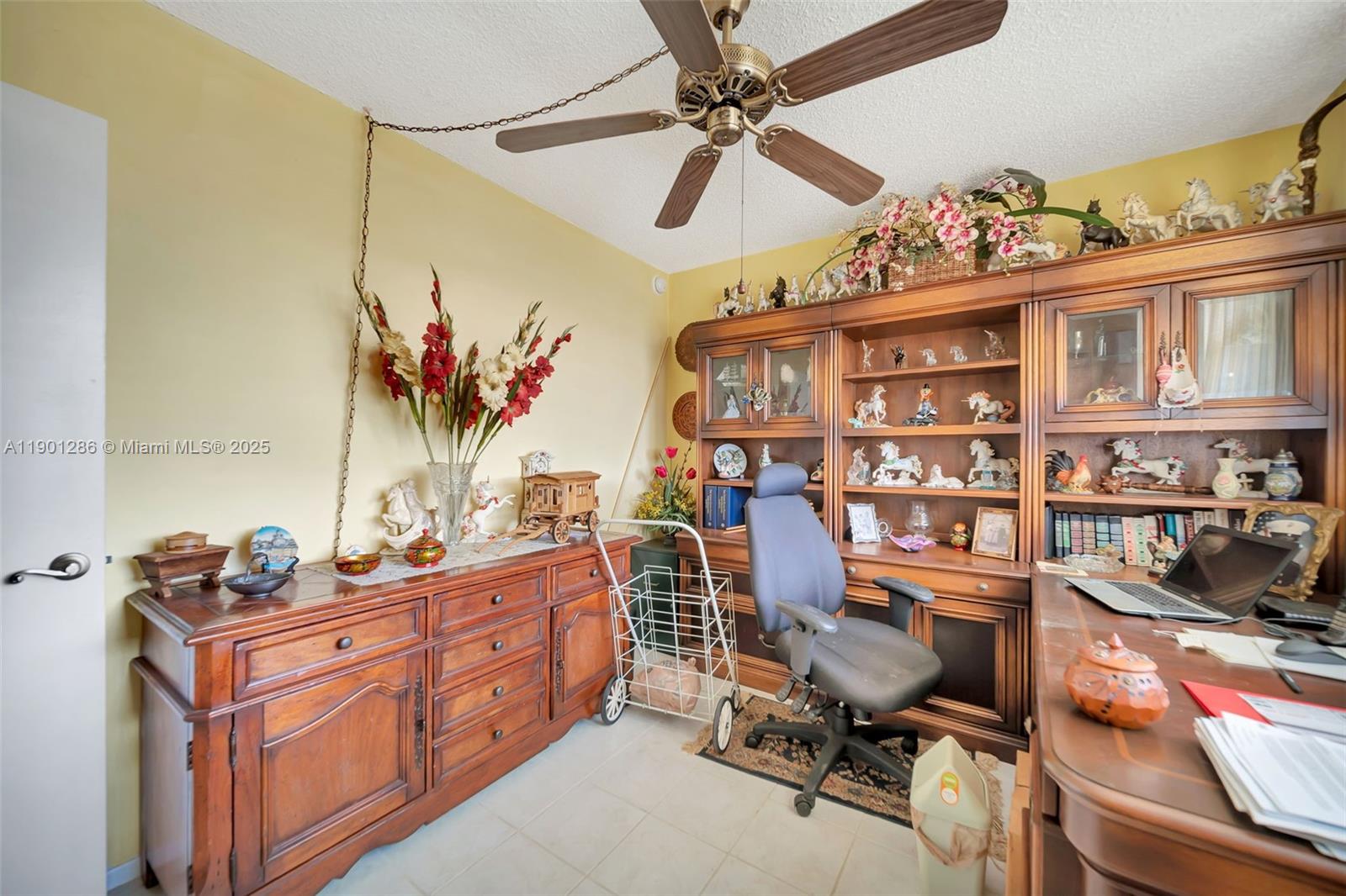 POINCIANA 11 PINE ISLAND - Residential