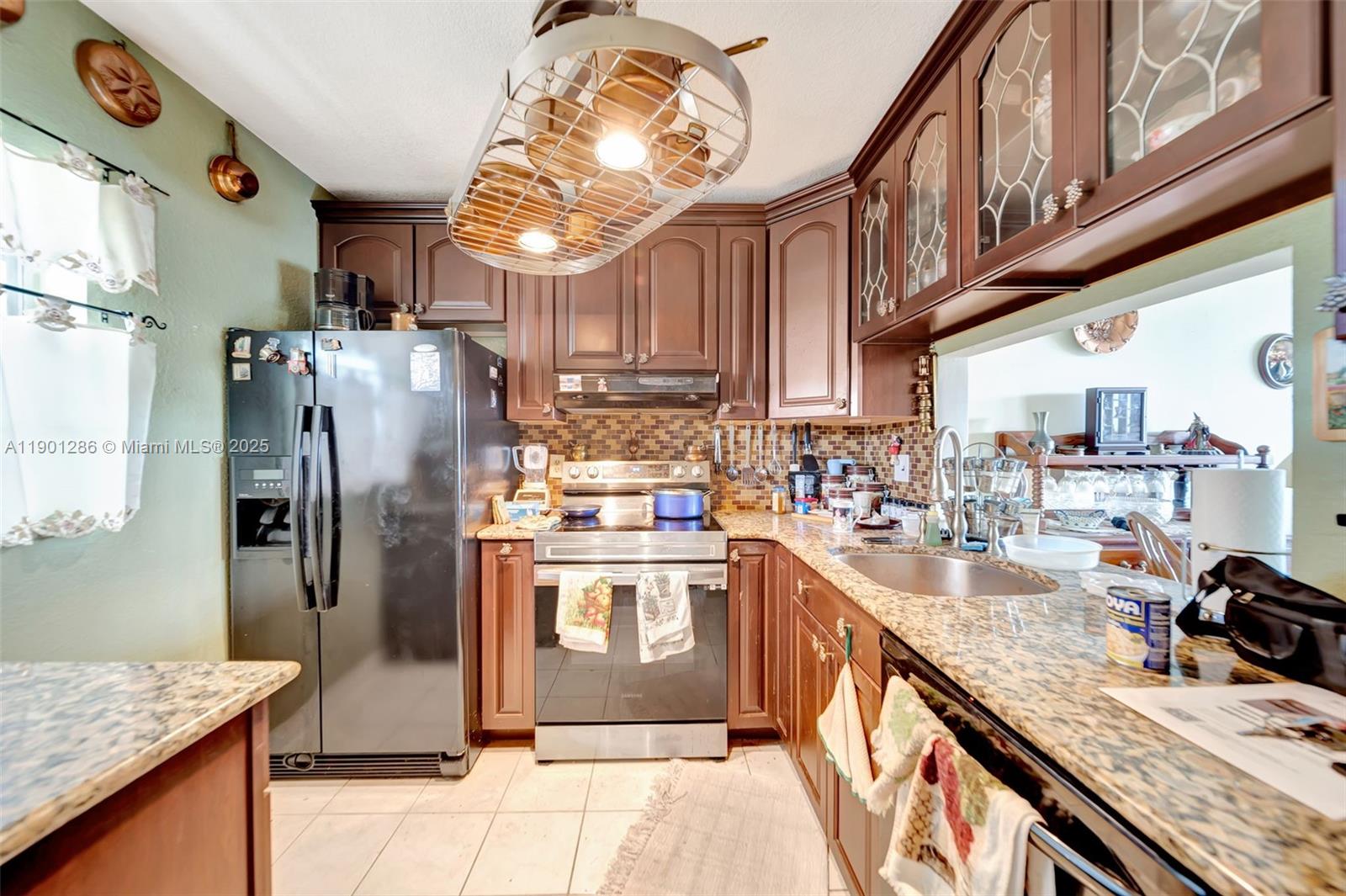 POINCIANA 11 PINE ISLAND - Residential