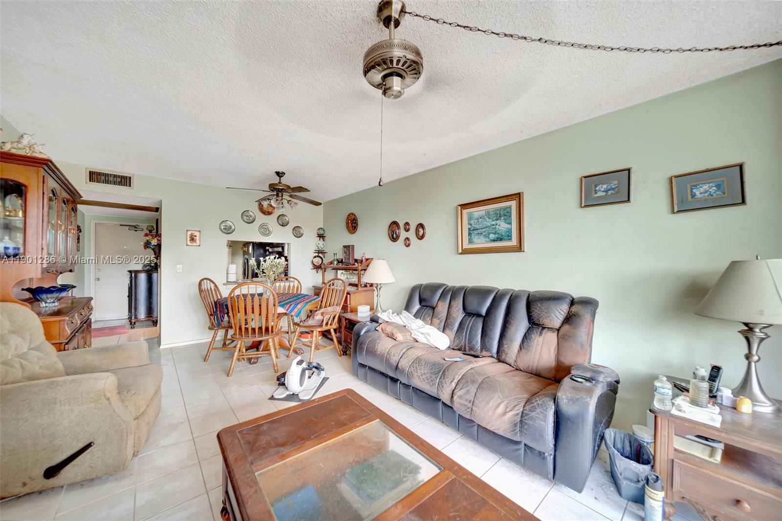 9230 Lagoon Pl 309