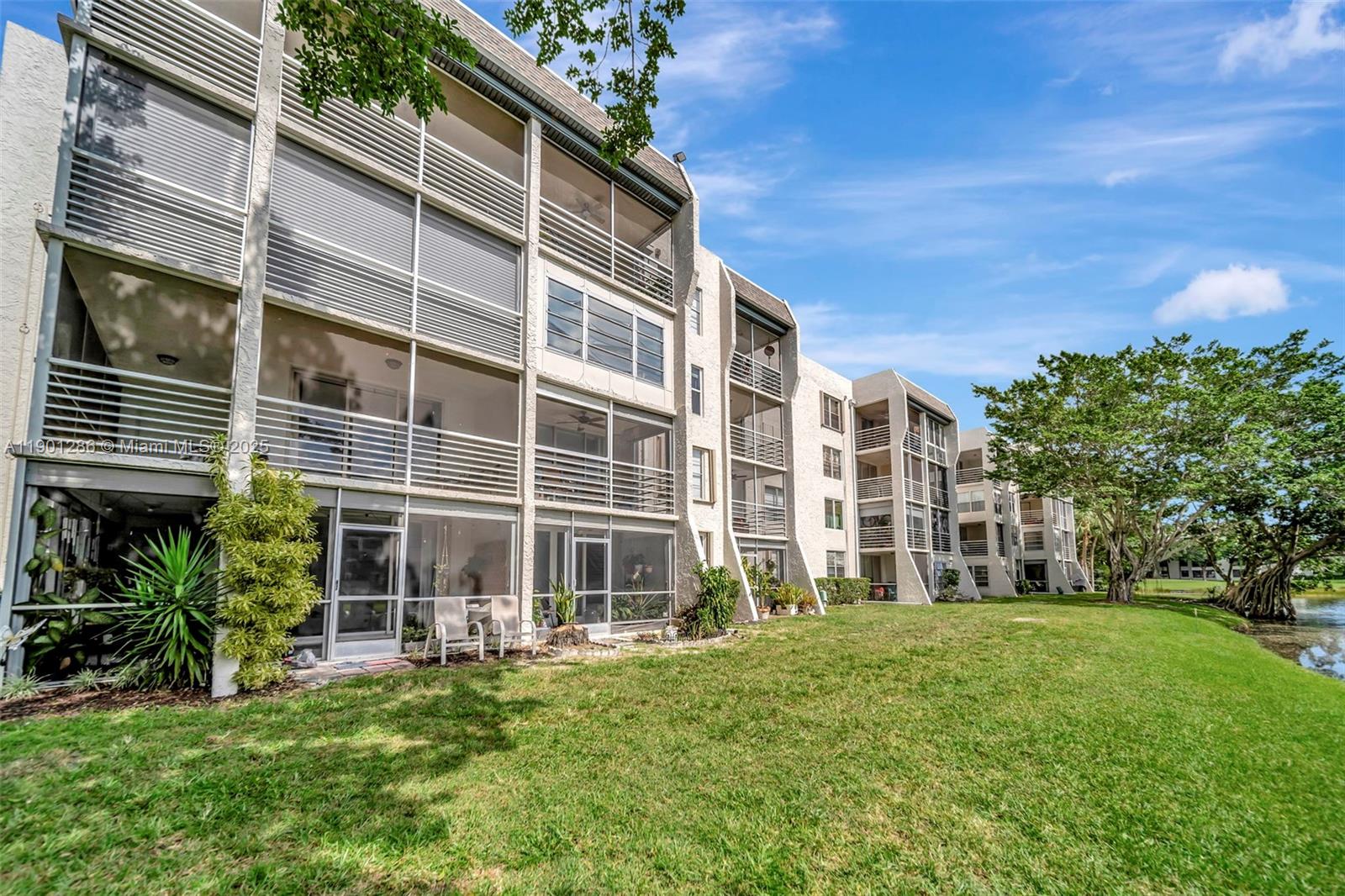 POINCIANA 11 PINE ISLAND - Residential