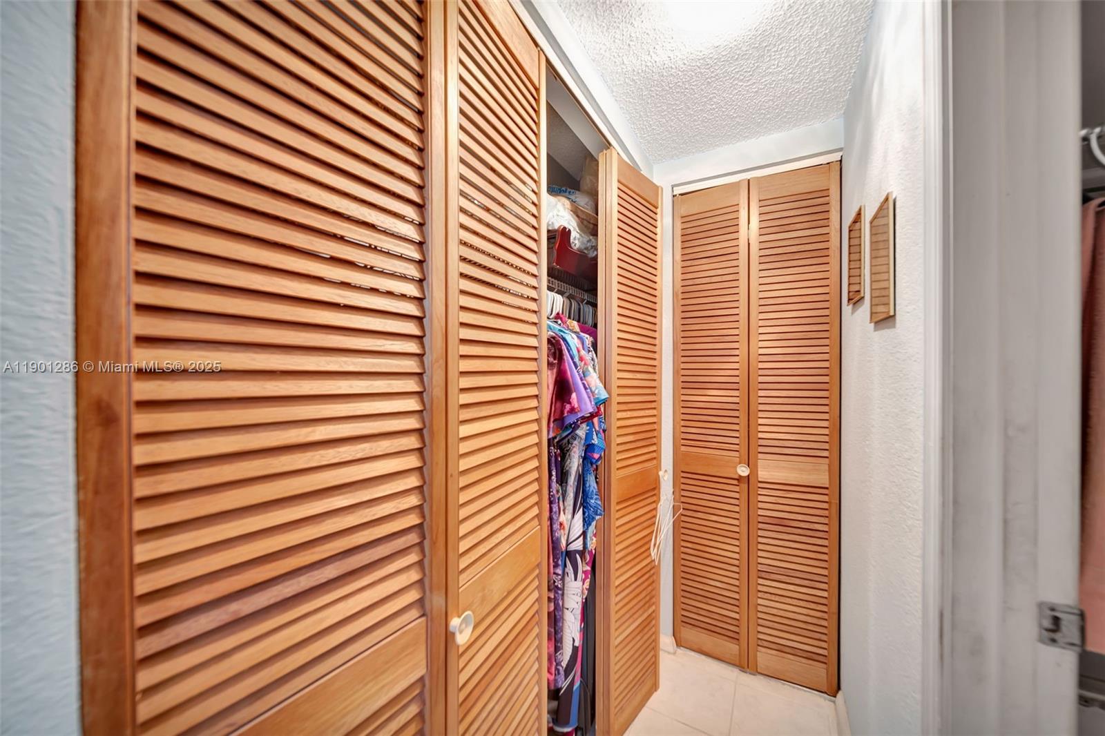 POINCIANA 11 PINE ISLAND - Residential