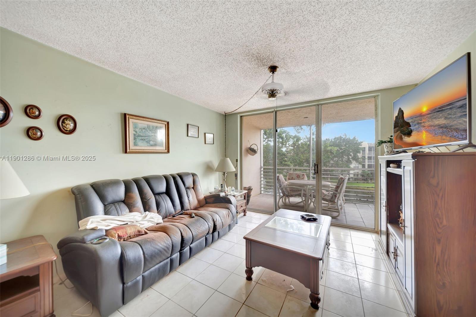 9230 Lagoon Pl 309
