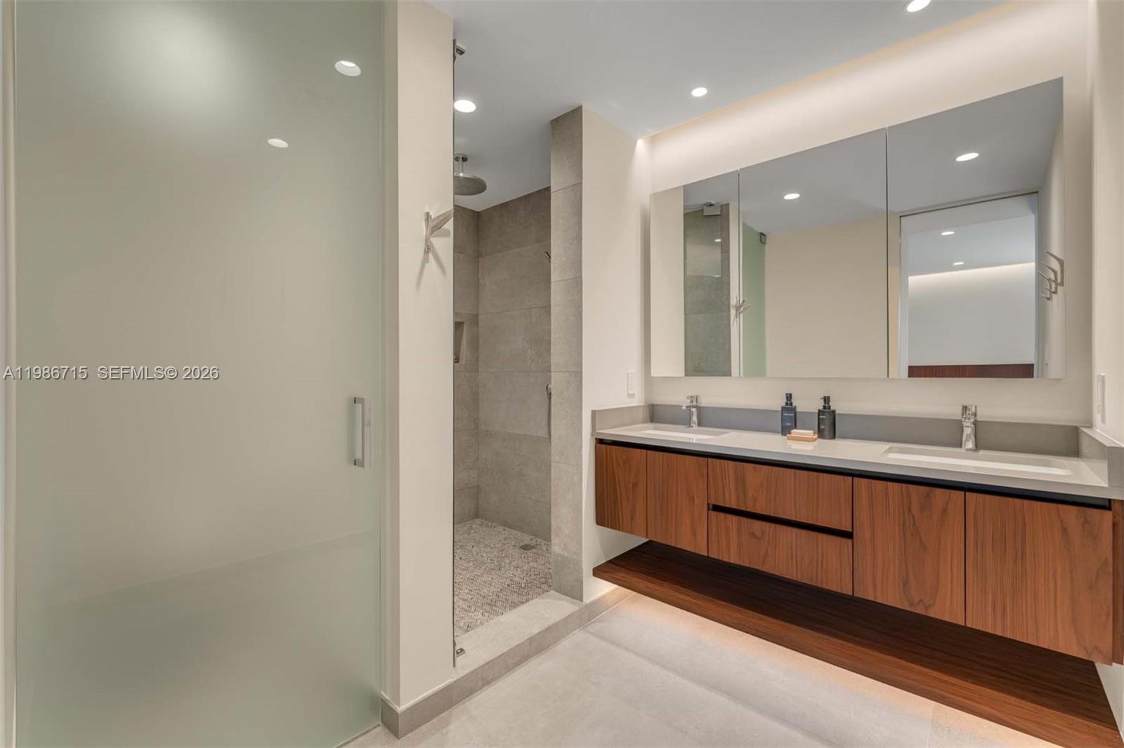 STILLWRIGHT POINT NO 1 - Residential