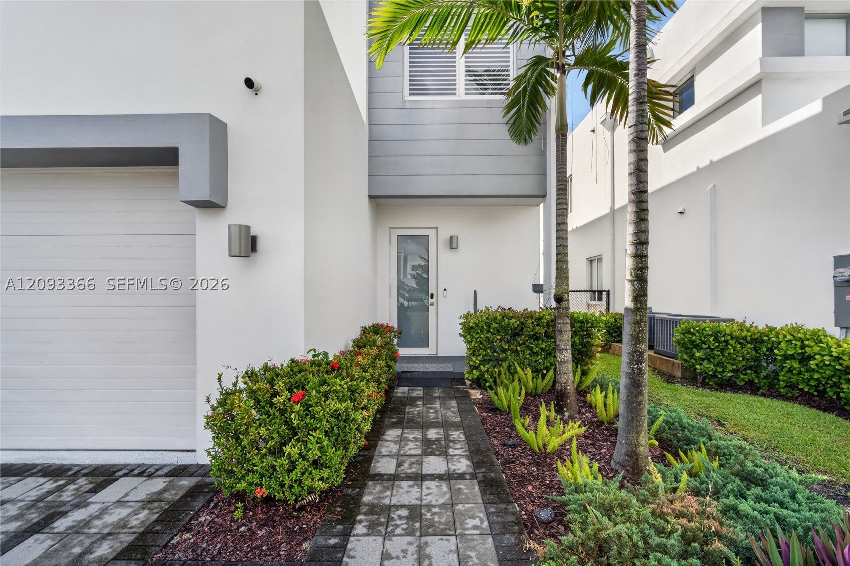 10370 NW 67th Ter