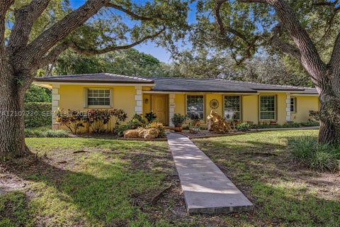 Photo of 8100 SW 155th St, Palmetto Bay, FL 33157 (MLS # A12107230)