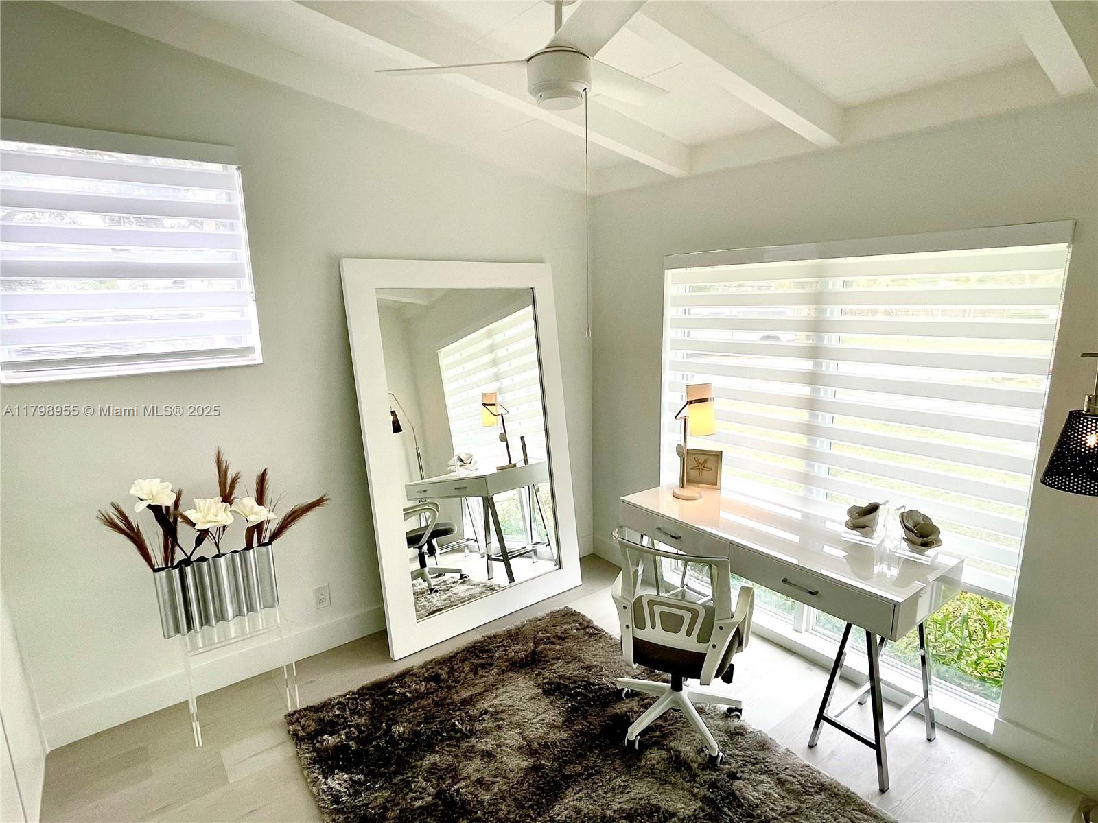 LAUDERDALE ISLES NO 2-BLK - Residential