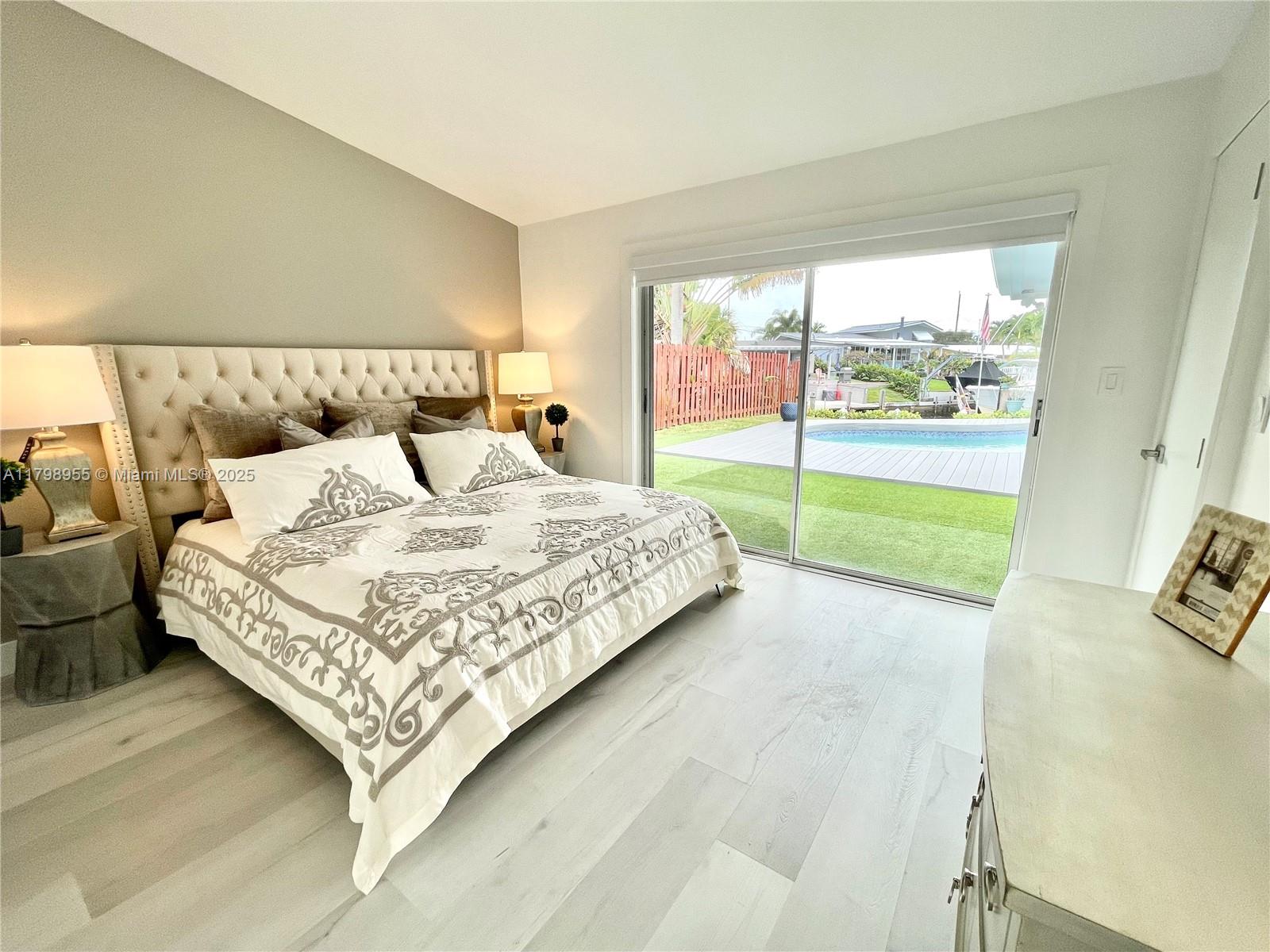 LAUDERDALE ISLES NO 2-BLK - Residential