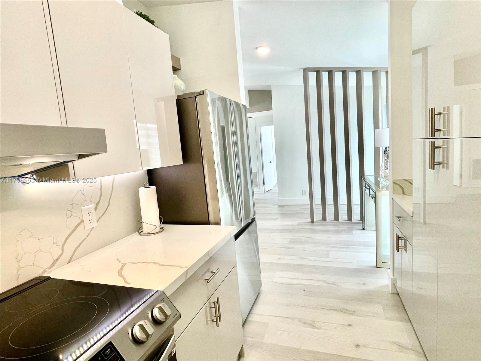 LAUDERDALE ISLES NO 2-BLK - Residential