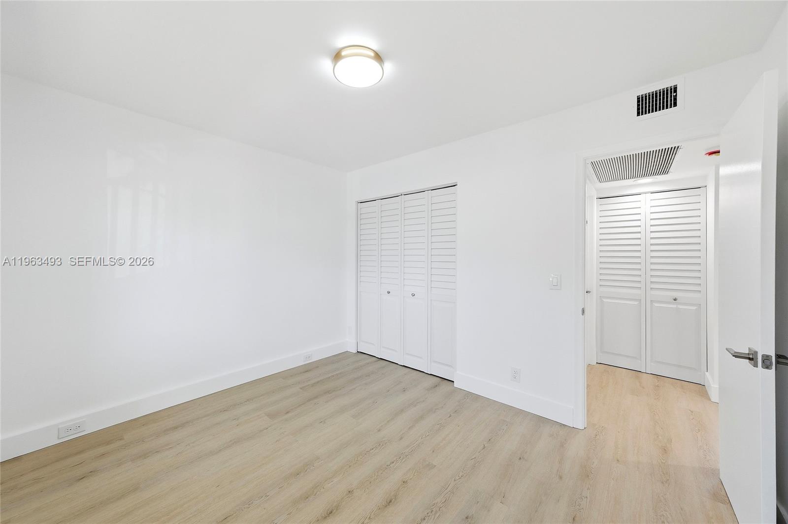 CAMBRIDGE AT CENTURY - Residential