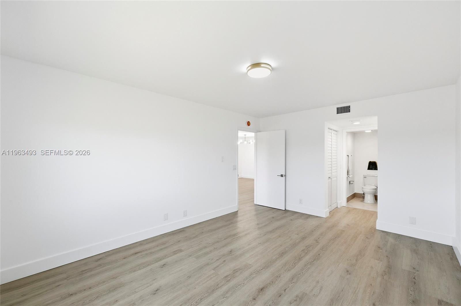 CAMBRIDGE AT CENTURY - Residential