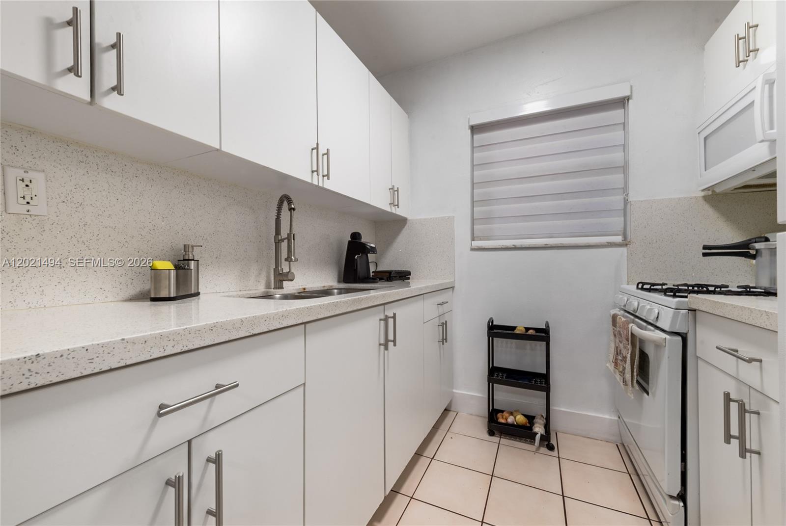 ROYAL PALM GARDENS CONDO - Residential