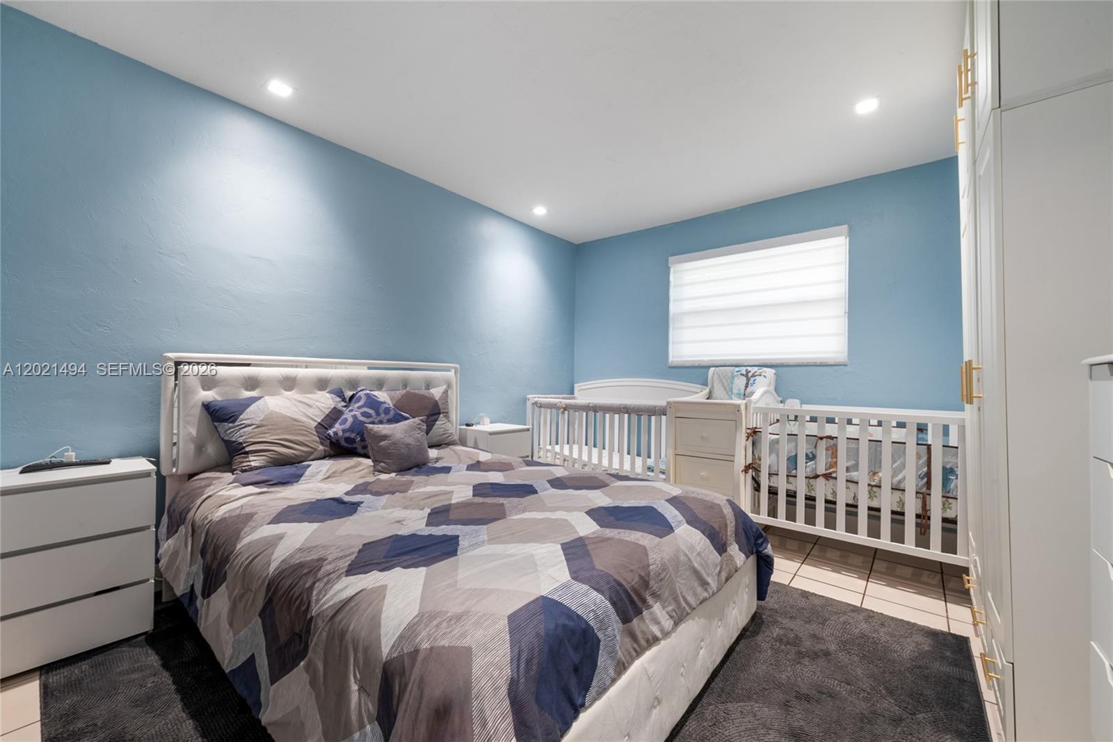 ROYAL PALM GARDENS CONDO - Residential