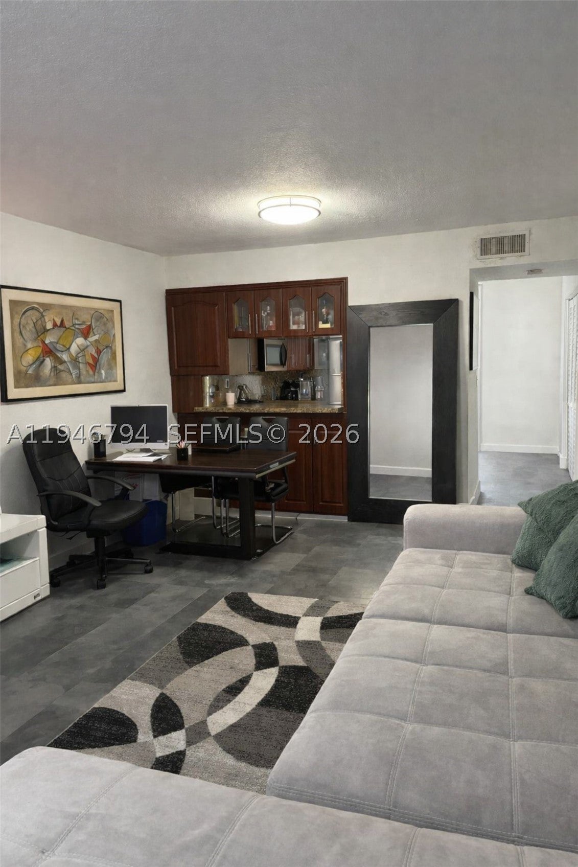 2190 W 60th St 21201