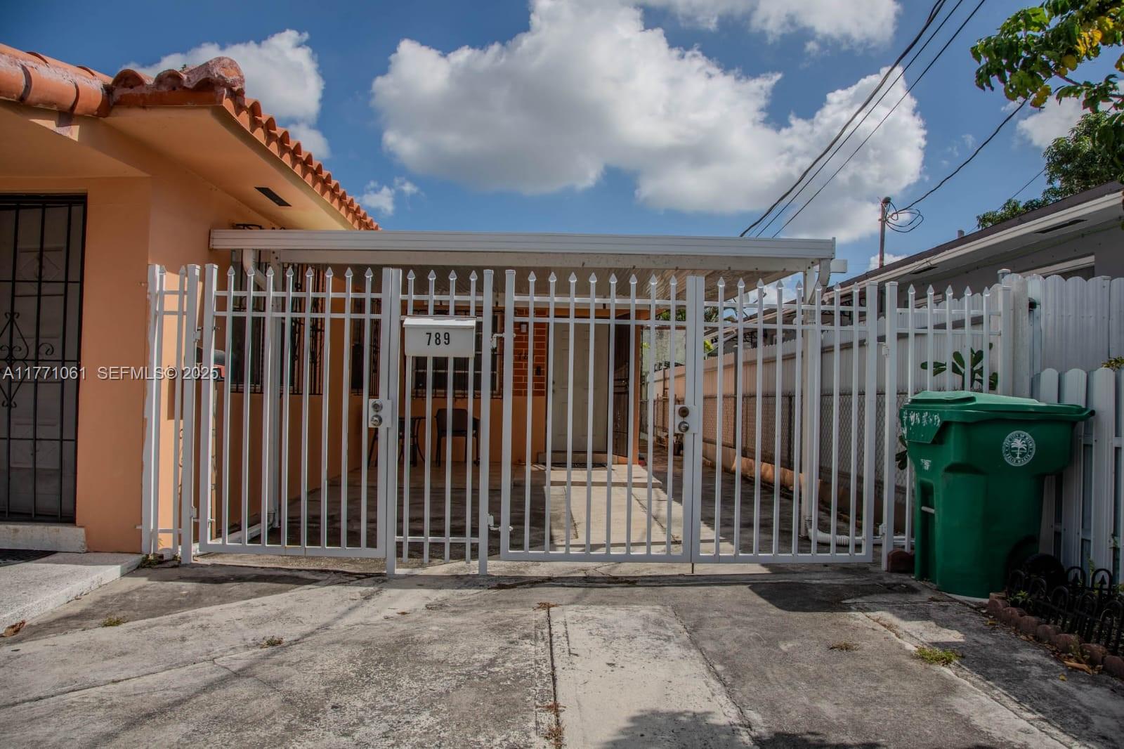 RIVERSIDE FARMS - Residential Income