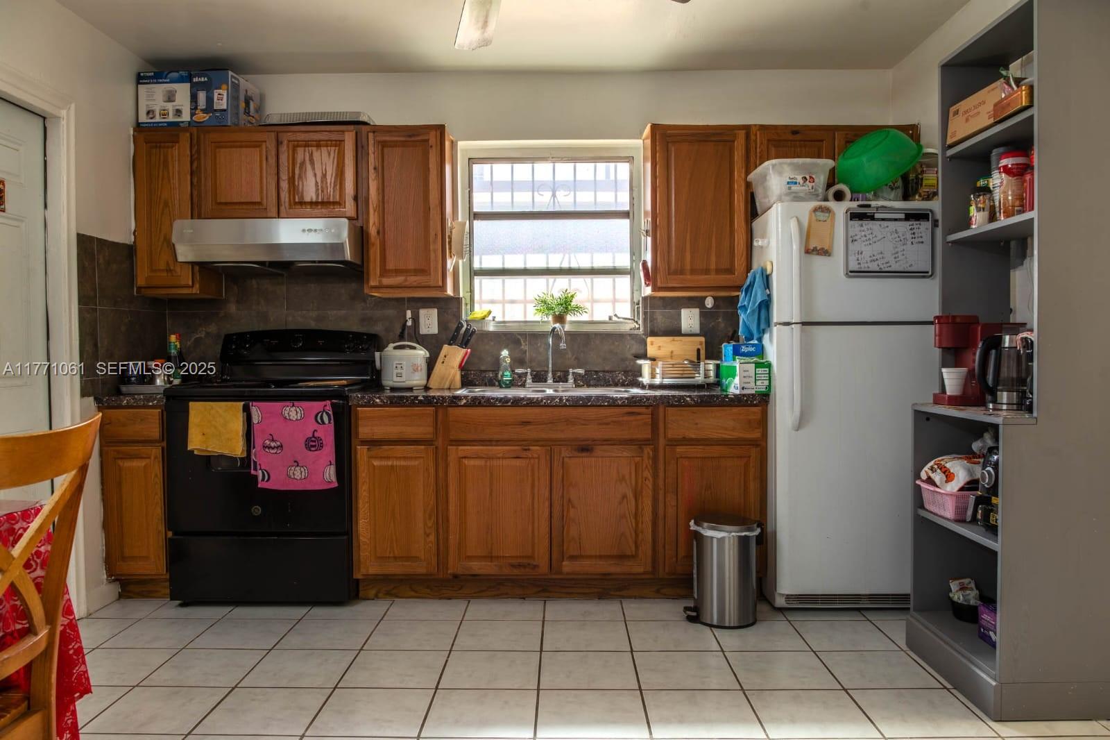 RIVERSIDE FARMS - Residential Income