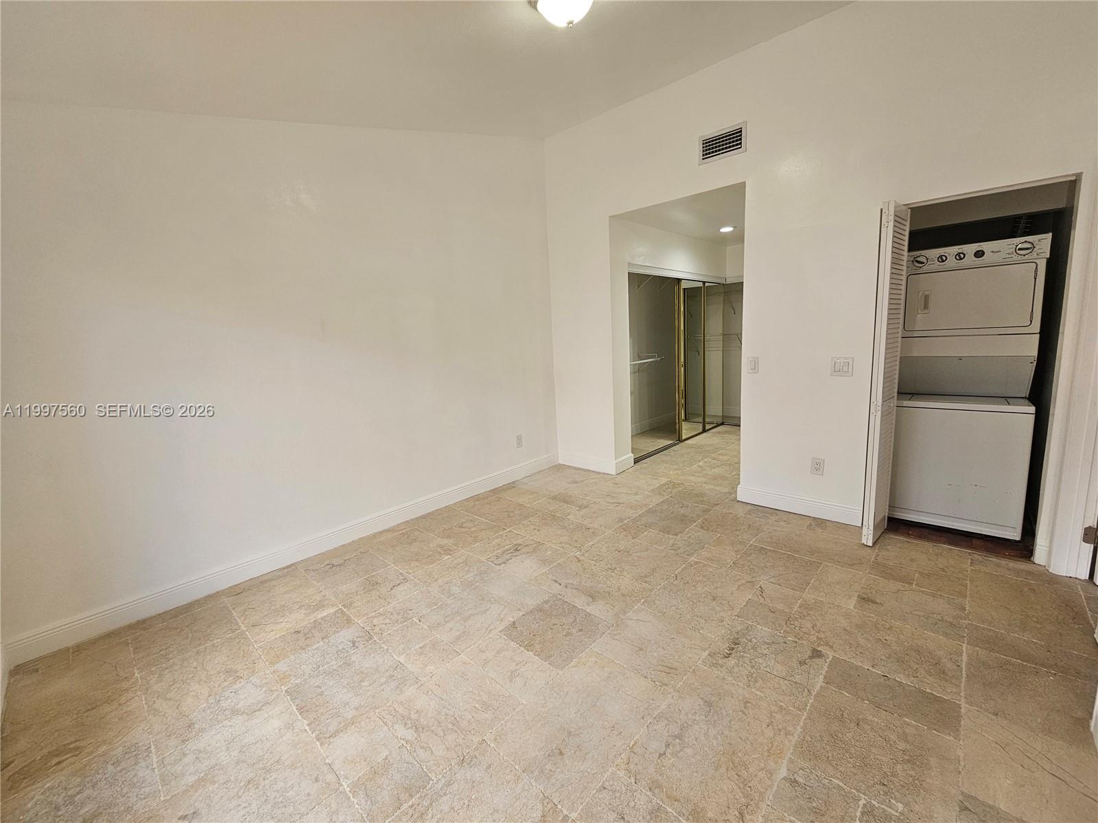 Lks Of Meadow Village Hom - Residential Lease