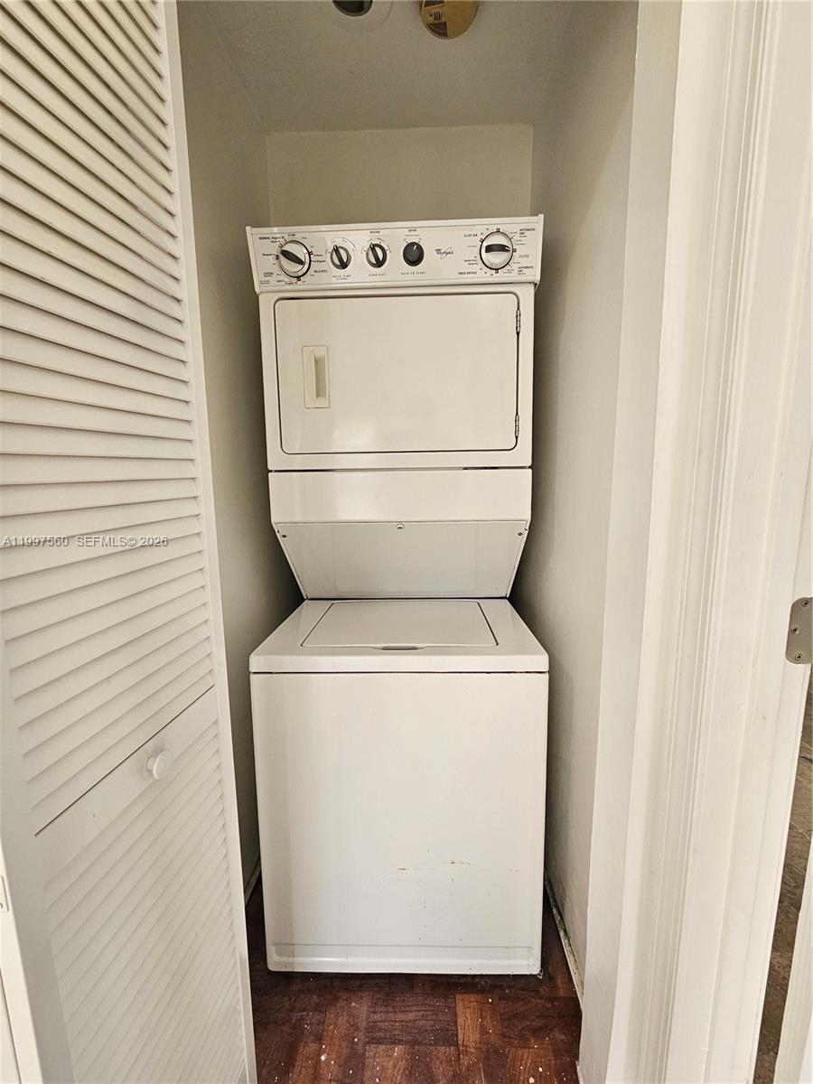 Lks Of Meadow Village Hom - Residential Lease