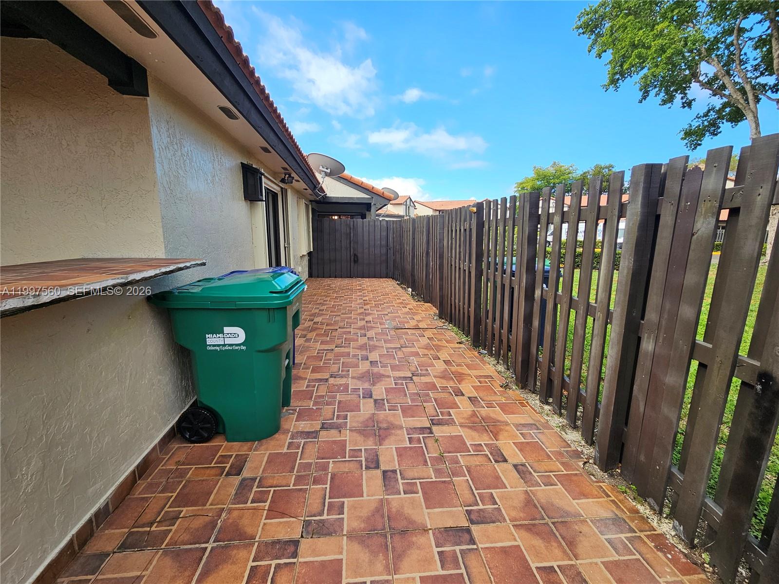 Lks Of Meadow Village Hom - Residential Lease