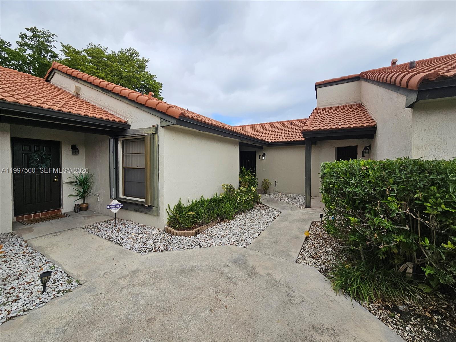 Lks Of Meadow Village Hom - Residential Lease