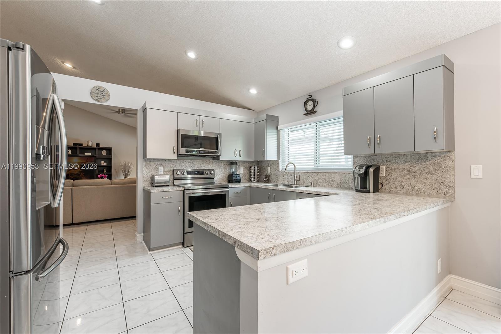 CONNEMARA CONDO - Residential