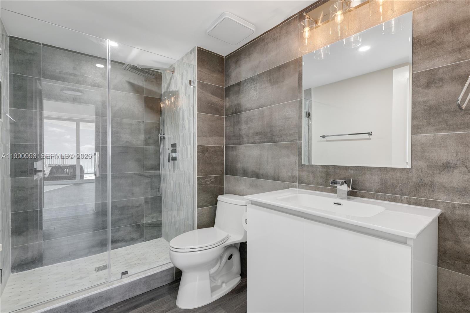 CONNEMARA CONDO - Residential