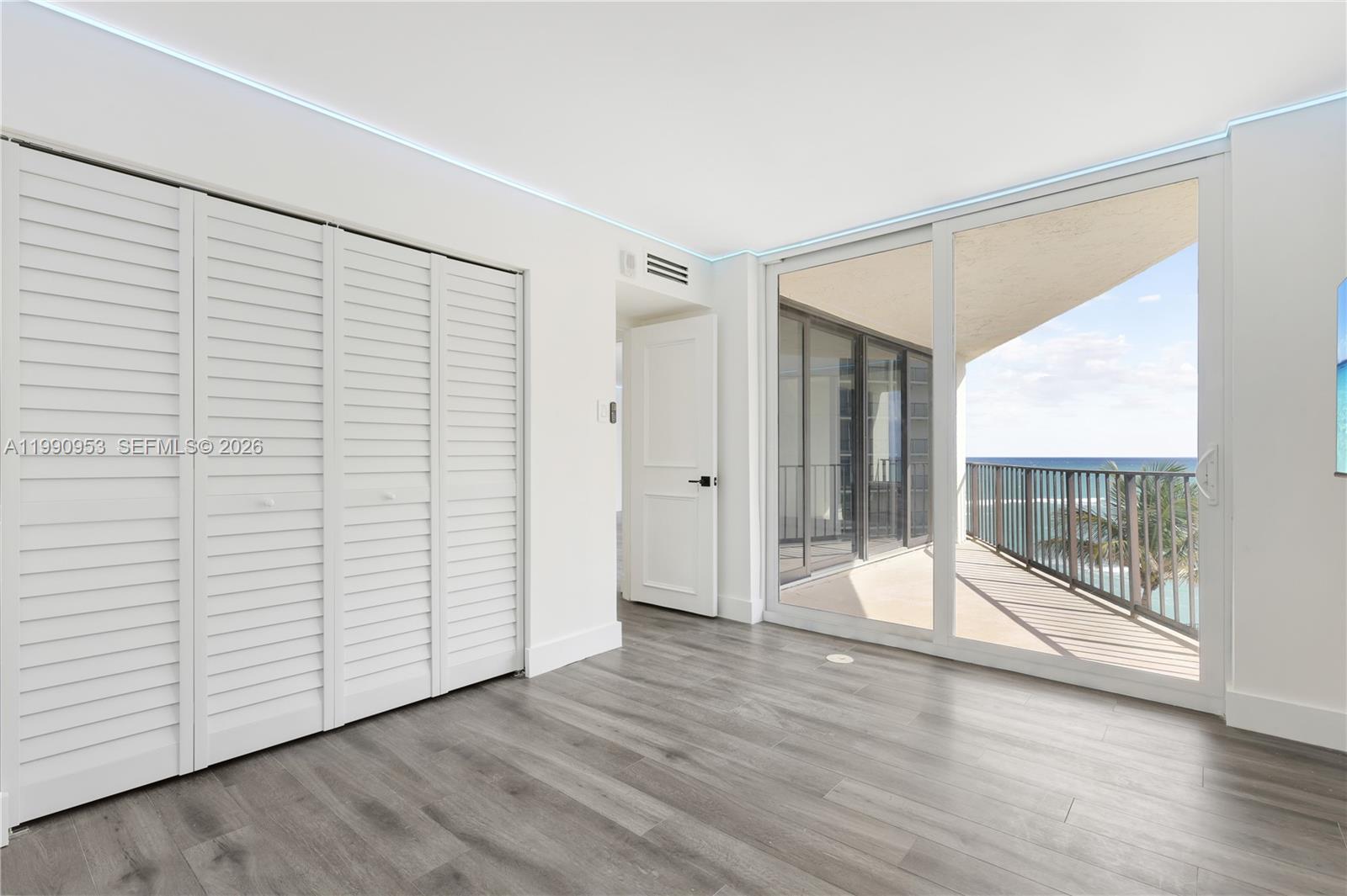 CONNEMARA CONDO - Residential