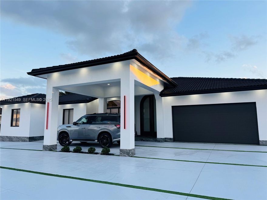 Miami Modern House . BIG LOT , MODERN , ALL NEW . Owner Agent , prequalification or proof of funds required before showings , 24 h notice .