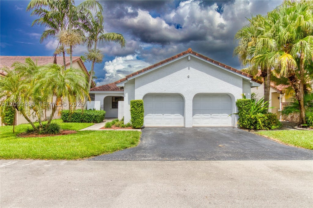 Photo of 2156 Baton Rouge, Weston, FL 33326 (MLS # A12093489)