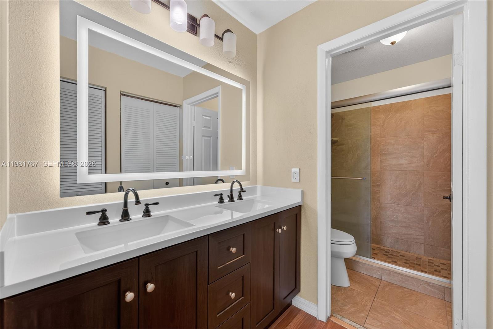 WEDGEWOOD CONDOMINIUM - Residential Lease