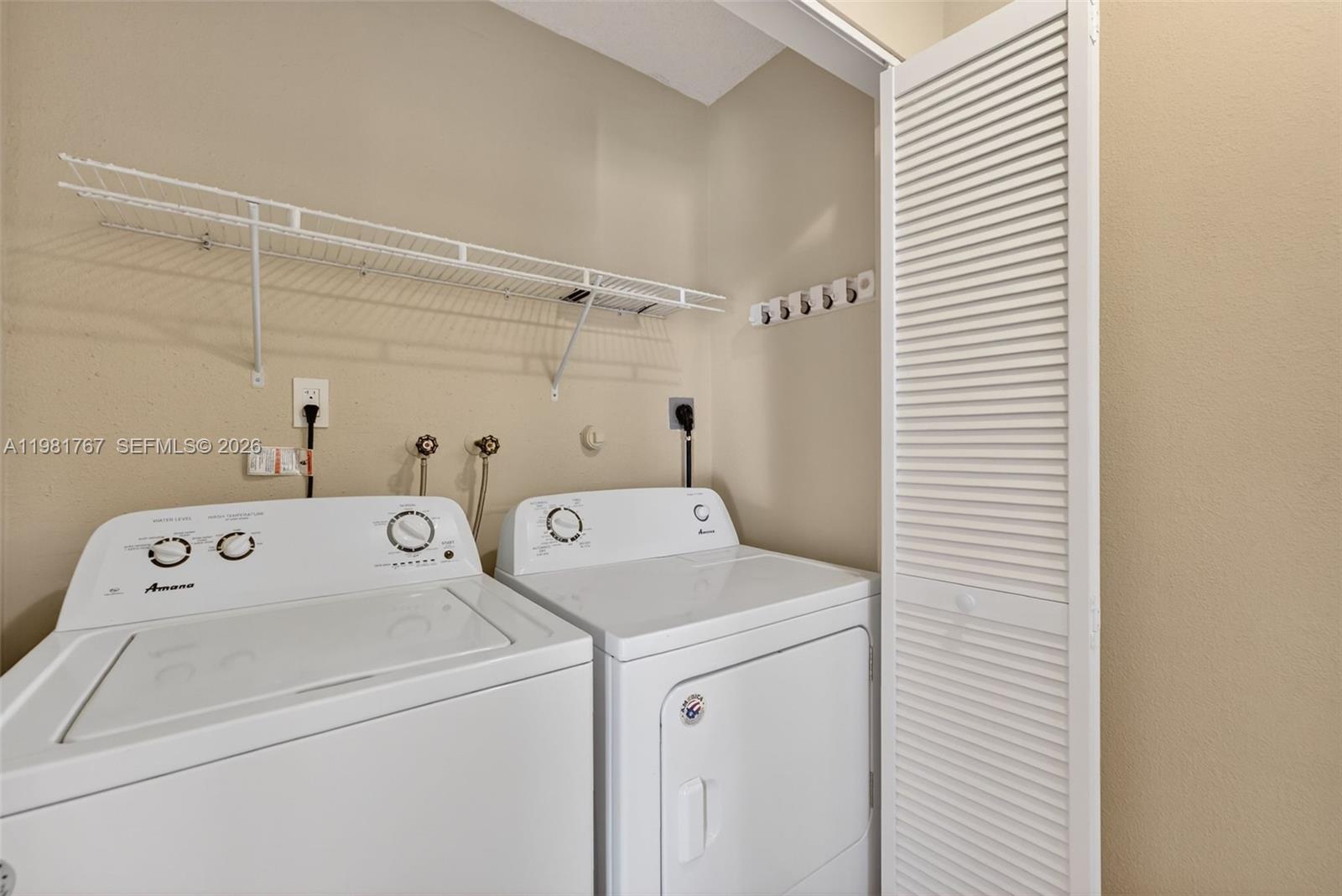 WEDGEWOOD CONDOMINIUM - Residential Lease