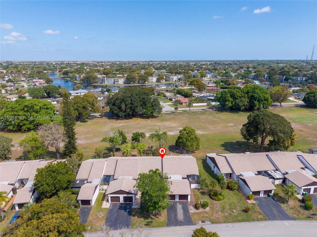 Photo of 9315 Wedgewood Dr #B19, Tamarac, FL 33321 (MLS # A11981767)