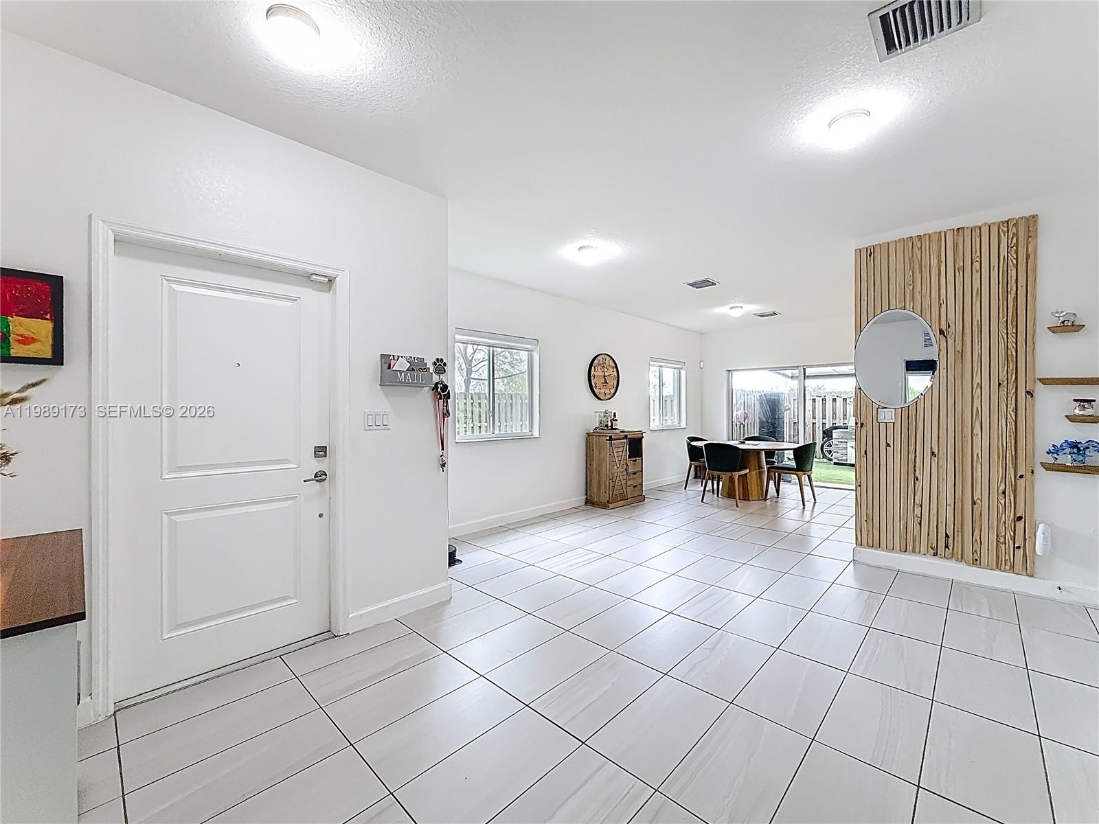 FOREST PARK VILLAS - Residential