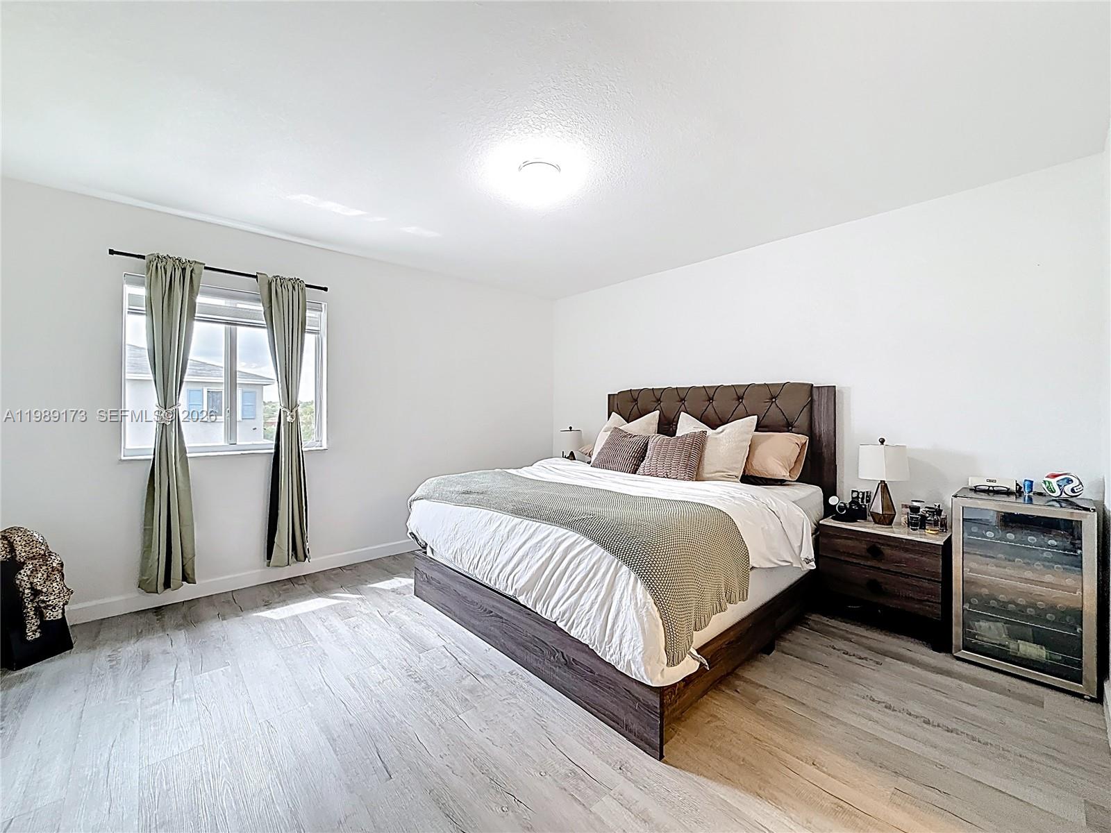 FOREST PARK VILLAS - Residential