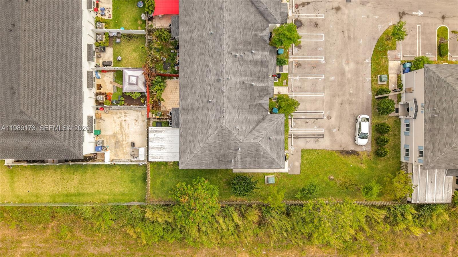 FOREST PARK VILLAS - Residential