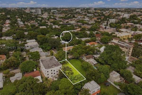 1001 SW 15TH AVE, MIAMI, FL 33135 - Image 79bb2d17d52c885bfbbde4da29a0a3c7/3786655895