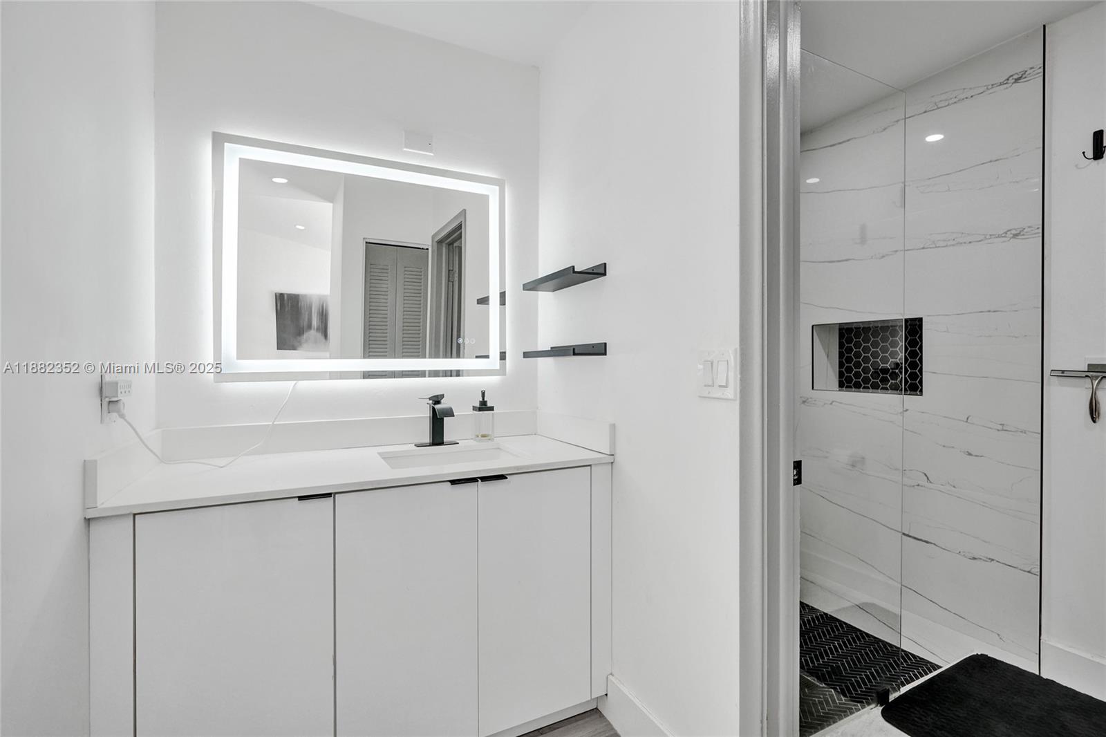 CITY OF LAUDERHILL SEC 1 - Residential Lease