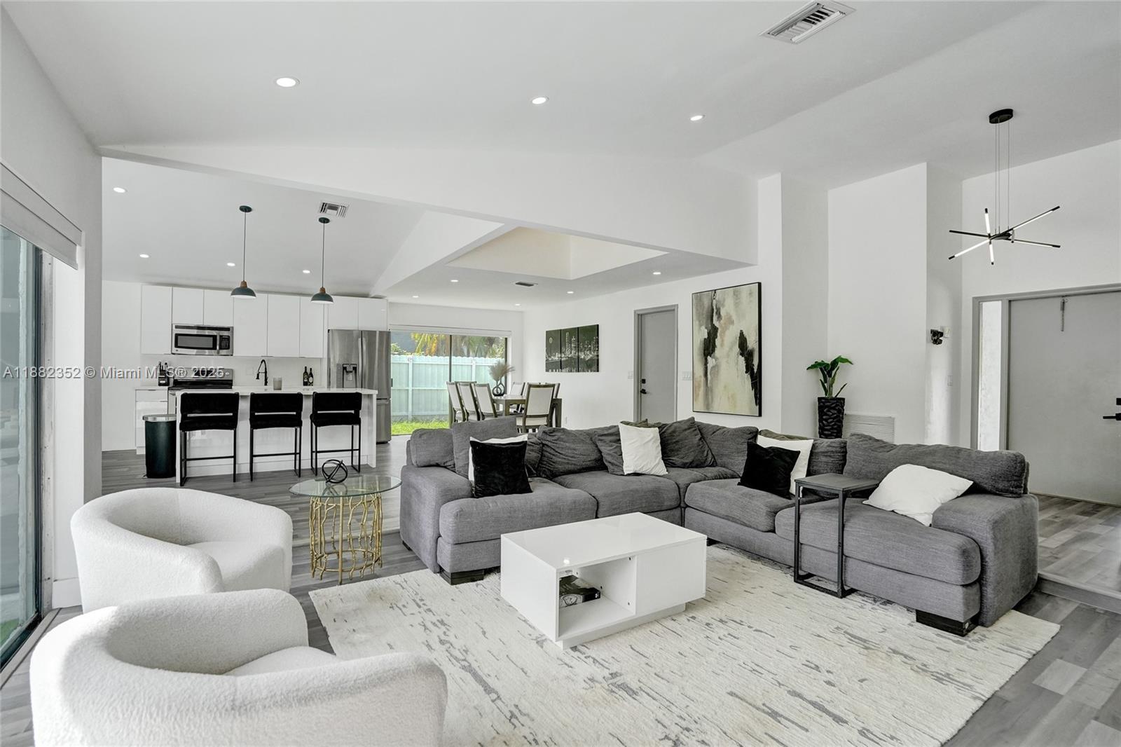 CITY OF LAUDERHILL SEC 1 - Residential Lease