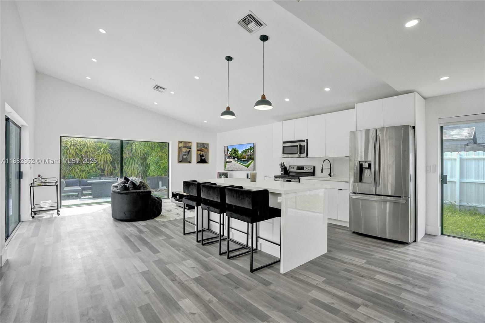 CITY OF LAUDERHILL SEC 1 - Residential Lease