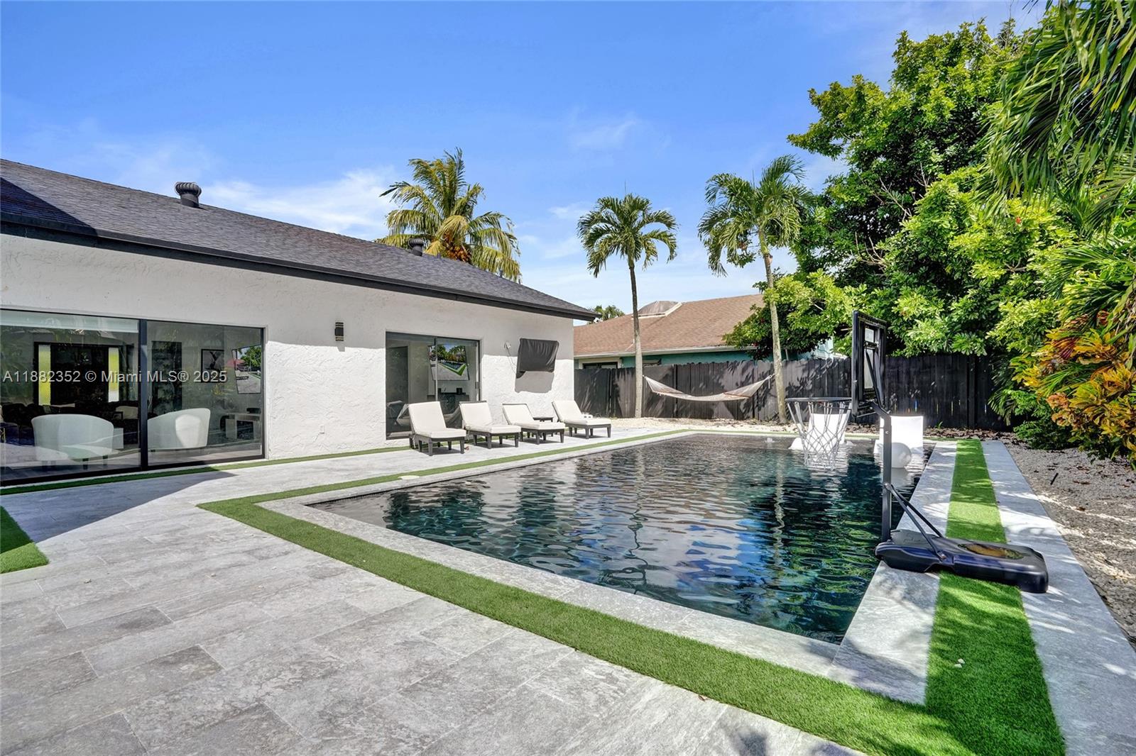 CITY OF LAUDERHILL SEC 1 - Residential Lease