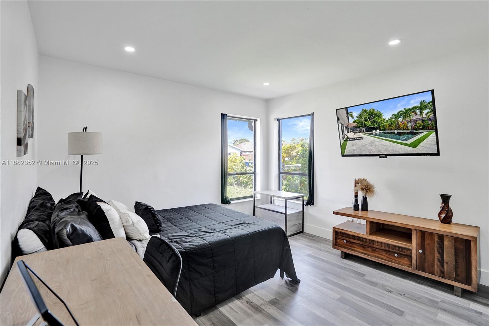 CITY OF LAUDERHILL SEC 1 - Residential Lease