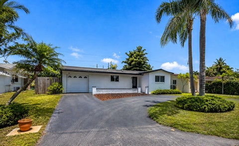 Photo of 4448 SW 37th Ave, Dania Beach, FL 33312 (MLS # A12075768)