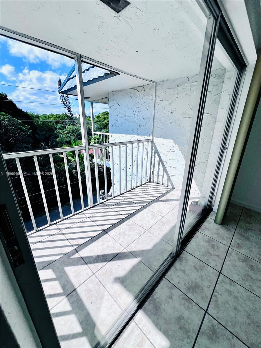 GOLD COAST CONDO - Residential