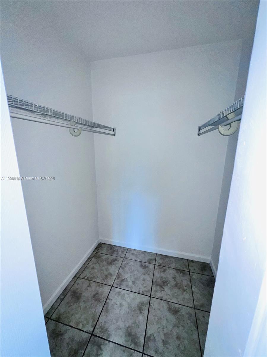 GOLD COAST CONDO - Residential