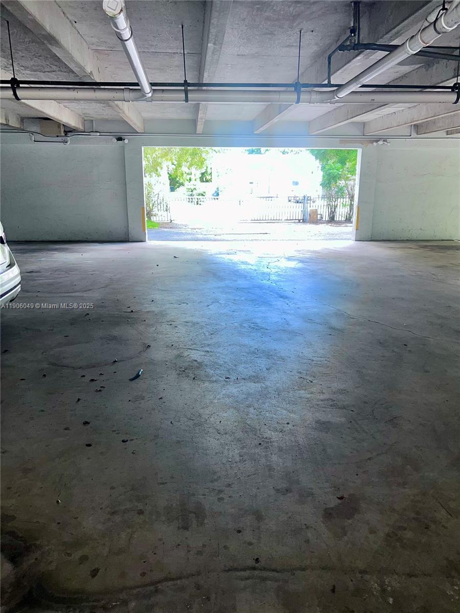 GOLD COAST CONDO - Residential