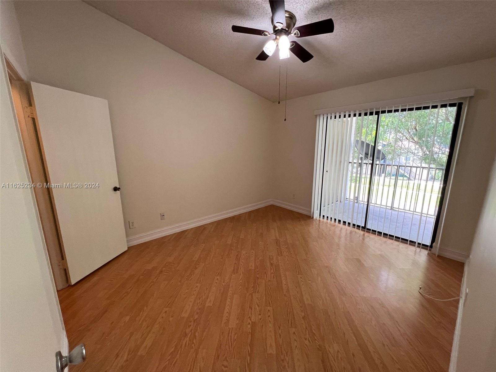 HOLLYWOOD PARC CONDOMINIU - Residential Lease