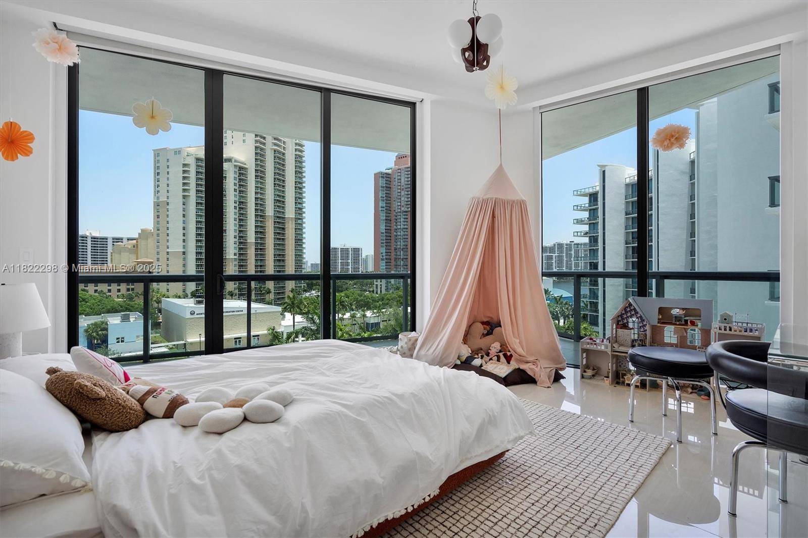 ECHO CONDO - Residential