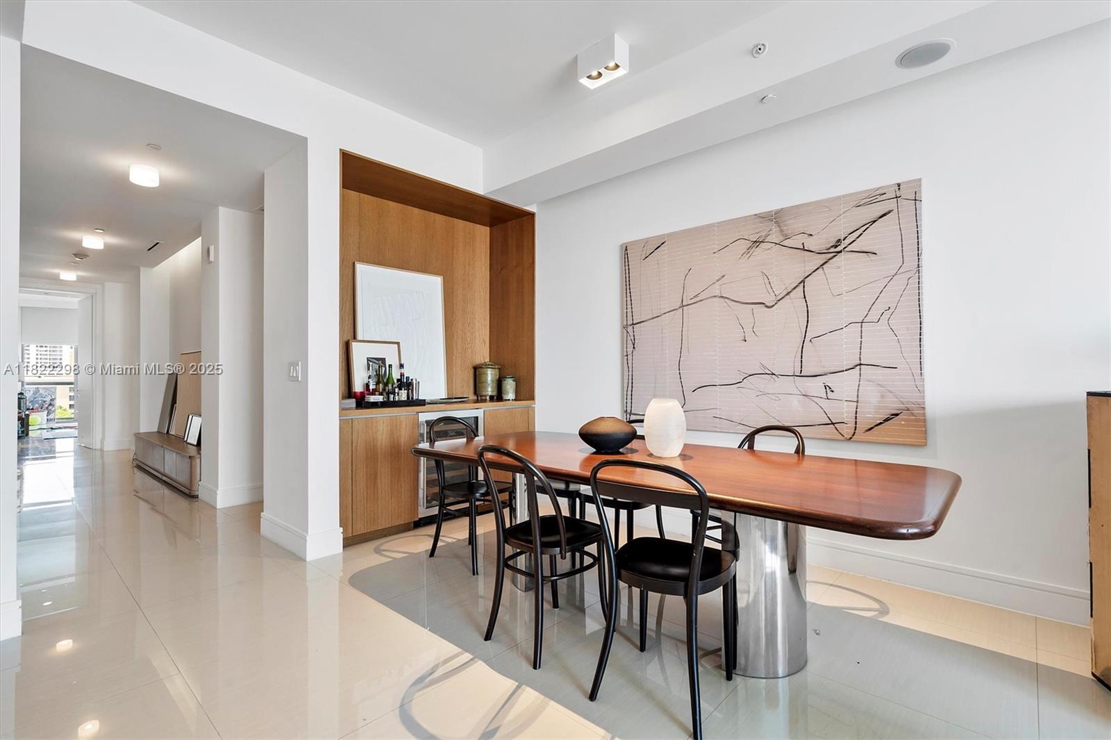 ECHO CONDO - Residential