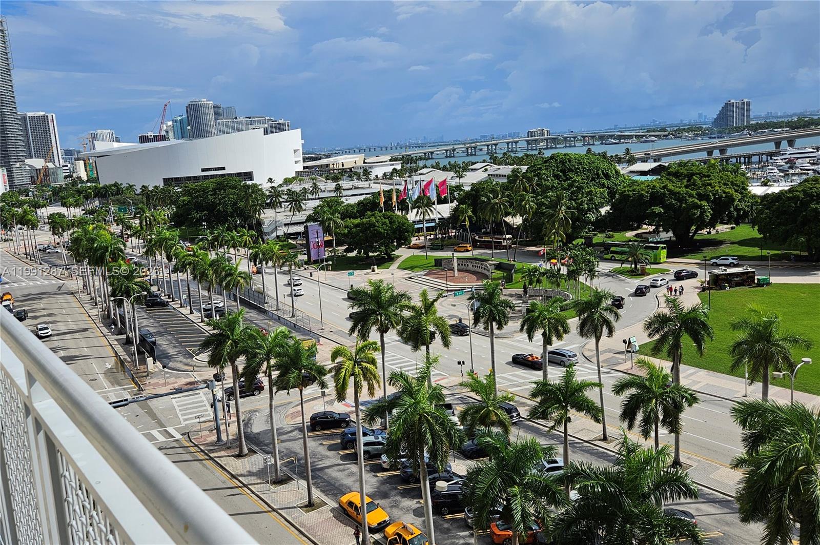 VIZCAYNE SOUTH CONDO - Residential Lease