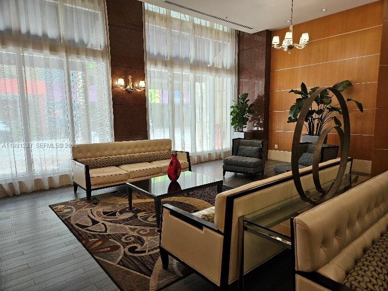 VIZCAYNE SOUTH CONDO - Residential Lease