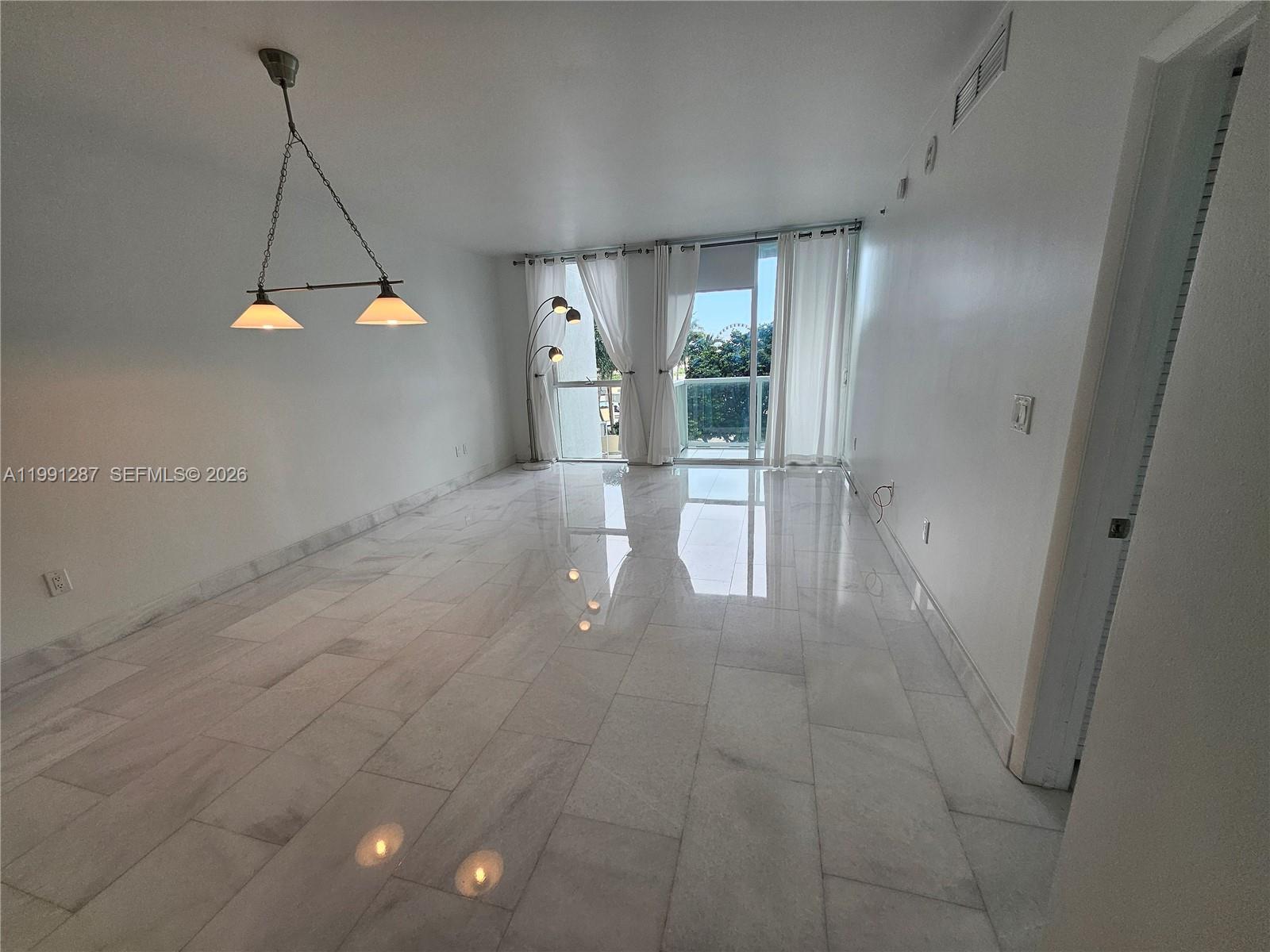 VIZCAYNE SOUTH CONDO - Residential Lease